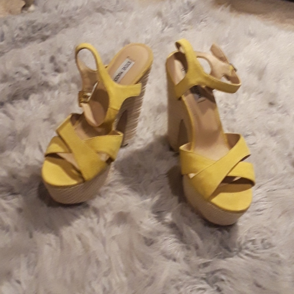 Steve madden wedges 9